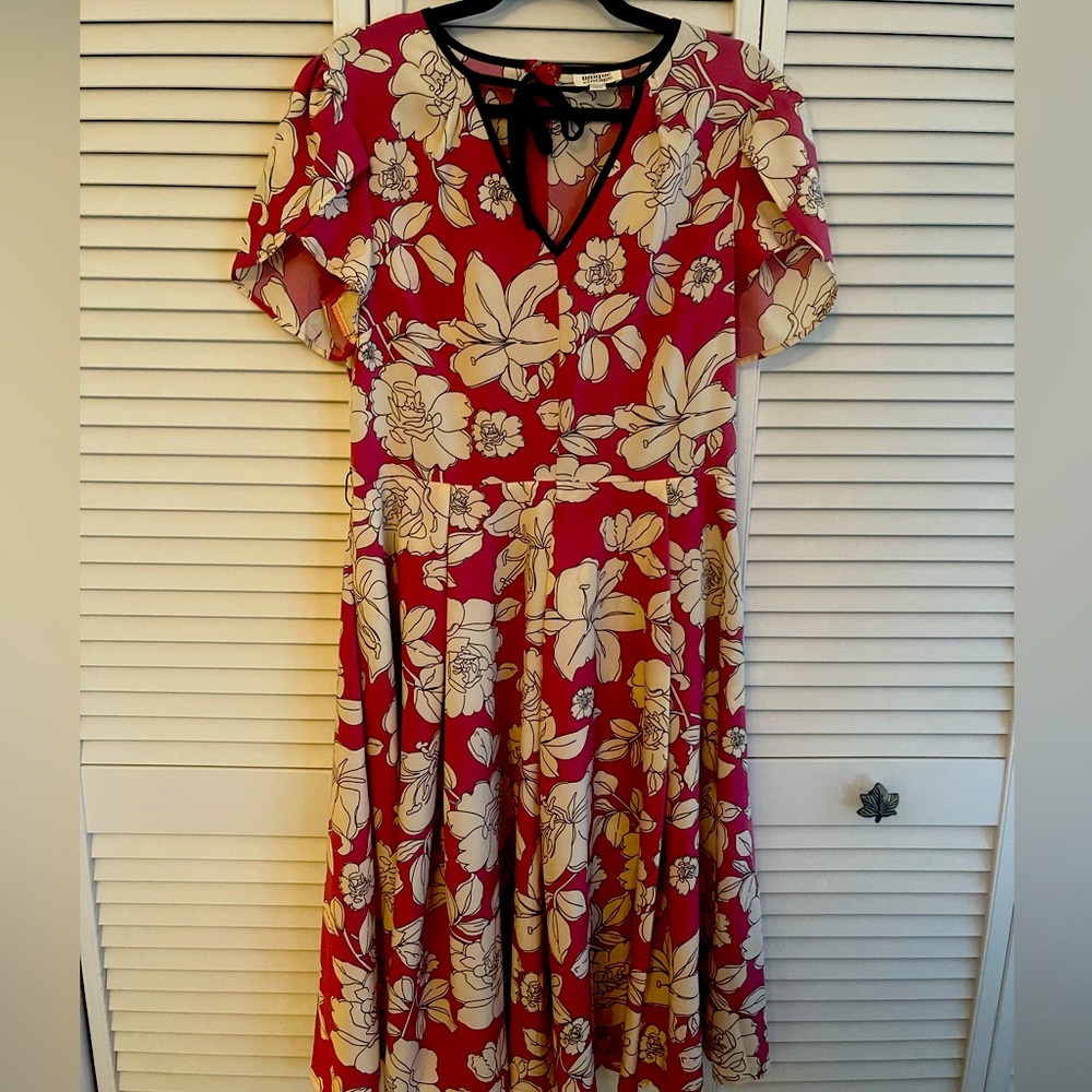 Unique Vintage Magenta Pink Floral Dress. Size L